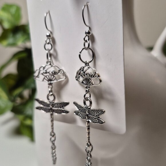 Dragonfly Plum Blossom Handmade Earrings - Picture 5 of 6